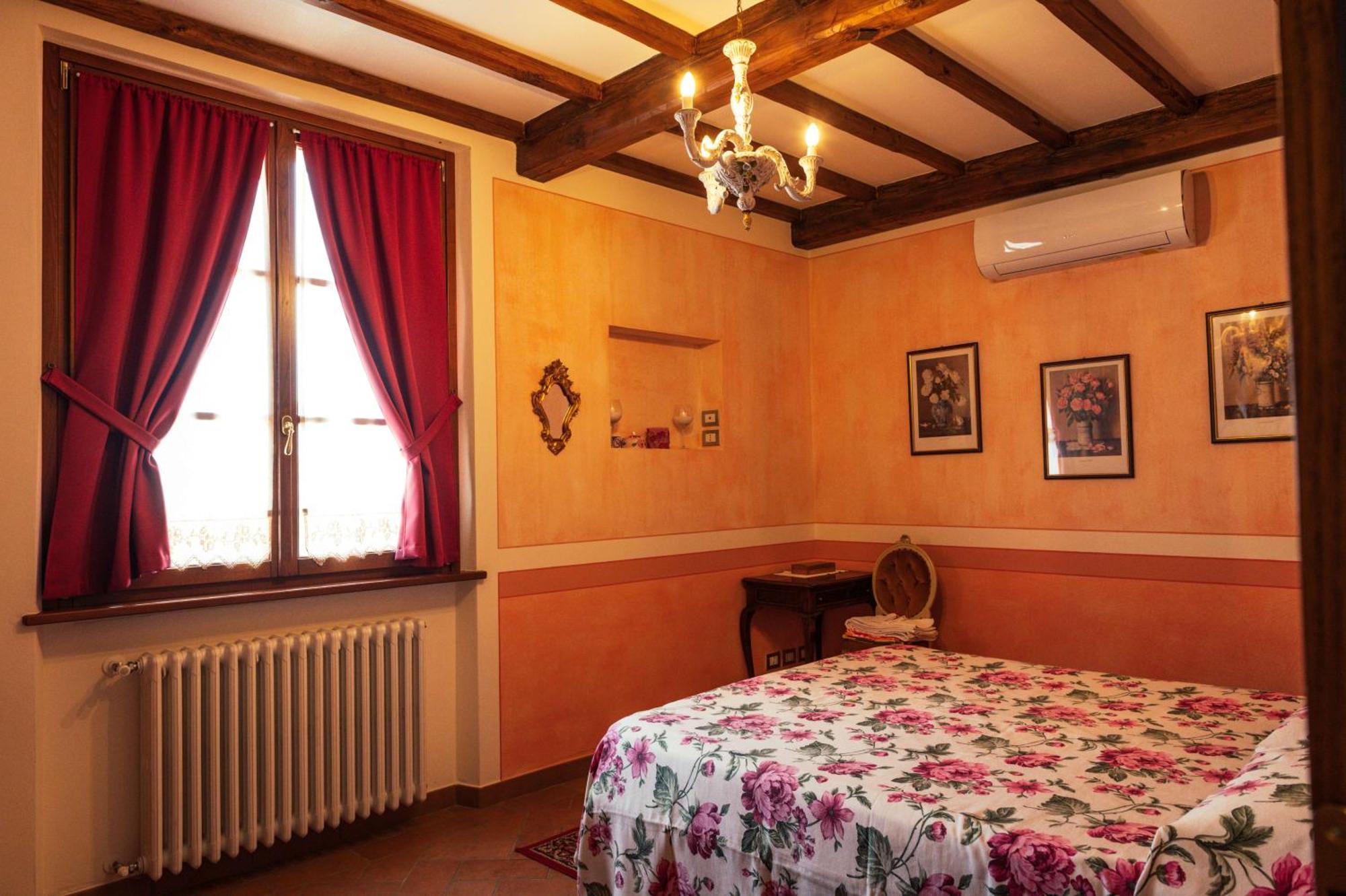 Agriturismo Casal Gheriglio Lucignano Exterior photo