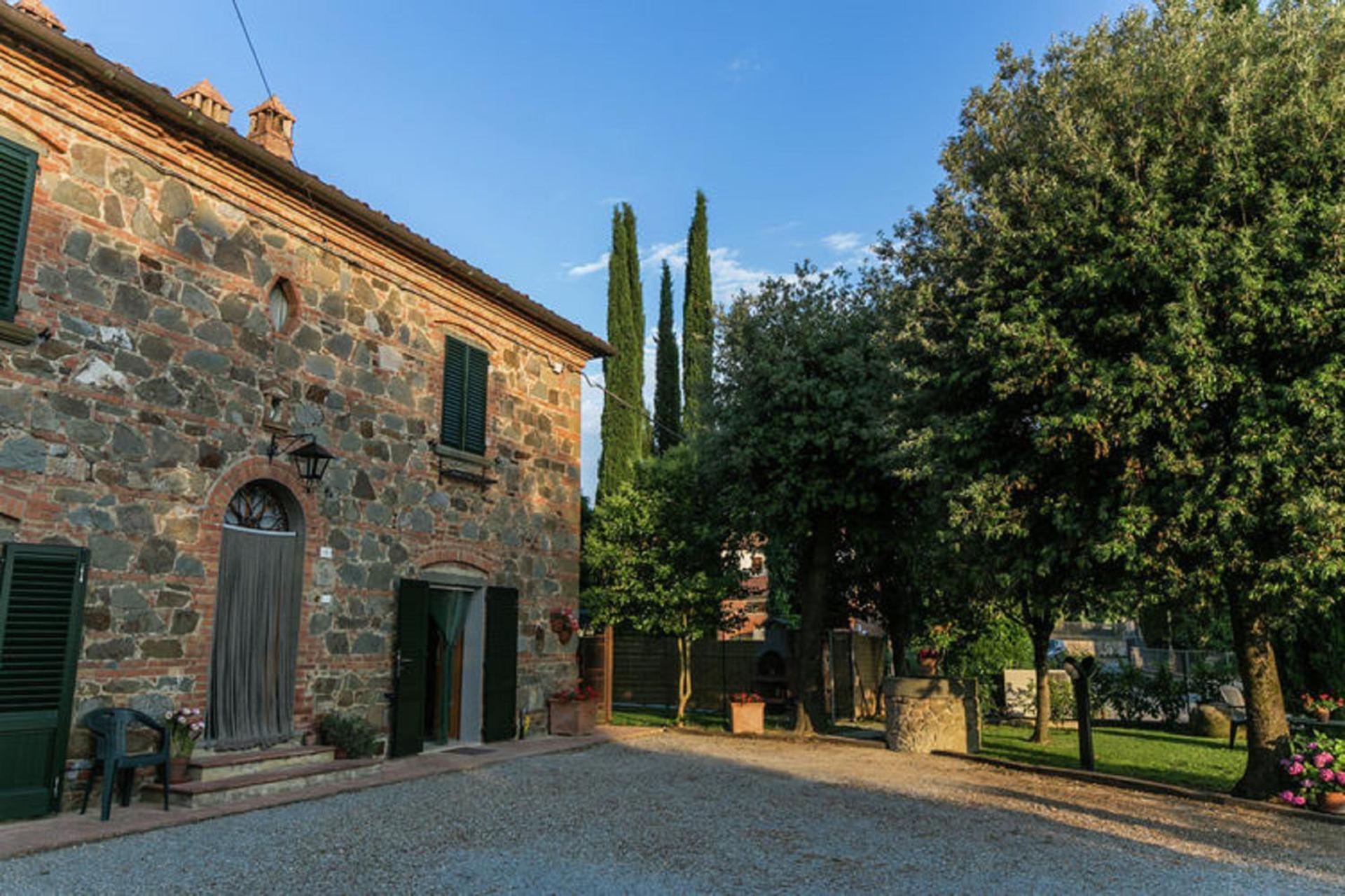 Agriturismo Casal Gheriglio Lucignano Exterior photo